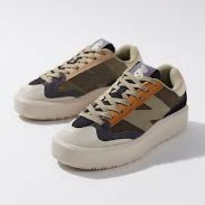 New Bakance CT 302 Sneakers